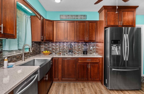 Boca Ciega Ridge Apartamento | Pool, putting green, Outdoor oasis, 3Mi to beach