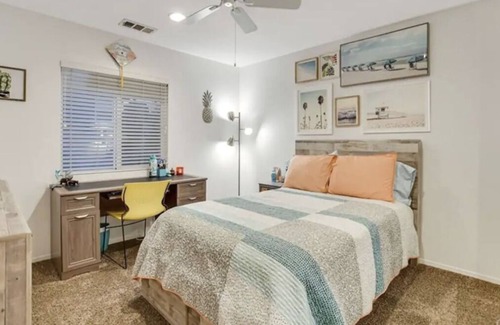 Jurupa Valley Casa | Pool-side Paradise 3BD| 2.5BA