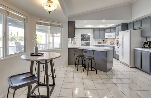 Victorville Casa | Pool, Spa & Mountain Views: Apple Valley Retreat!