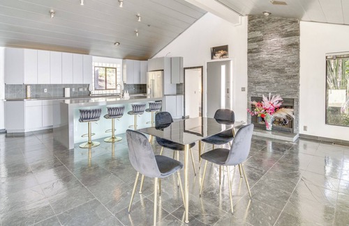 Western Malibu Casa | Pool, Spa & Ocean Views - Modern Home in Malibu!