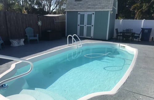 St. Petersburg - Clearwater Casa | Pool spacious home in the heart of town