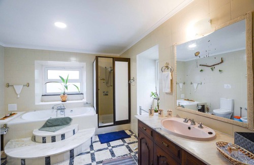 Ribeira Grande Casa | Pool suite with marble bath in exotic fruit orchard