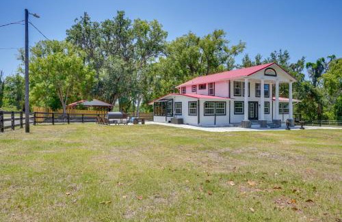 Dover Casa | Pool Table, Fire Pit Spacious Home in Dover!