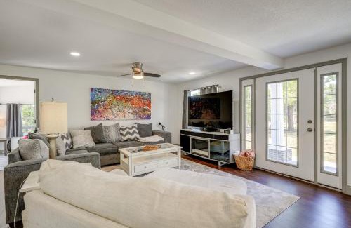 Dover Casa | Pool Table, Fire Pit Spacious Home in Dover!