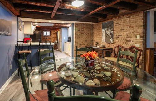 Spottswood Casa | Pool-Table-Hot Tub-Fire Pit