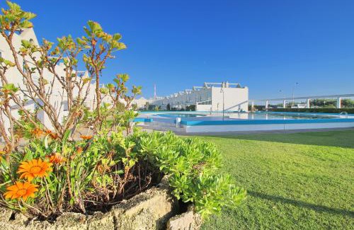Barra Casa | Pool & Tennis Beach House
