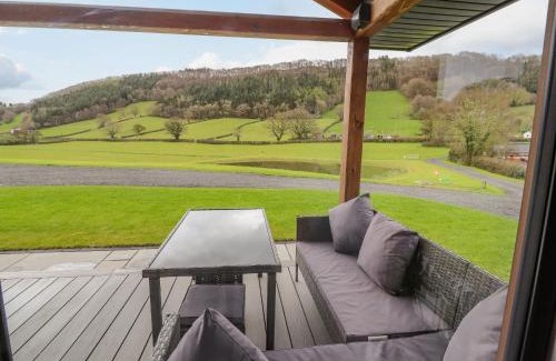 Meifod Casa | Pool View