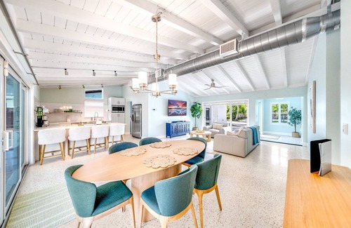 Riverside Park Casa | Pool! Waterfront & Tiki Hut! Close To Beach!