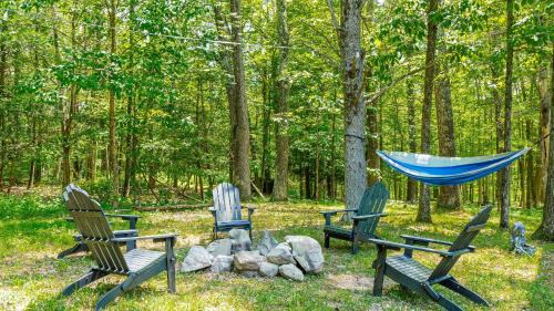 New Paltz Casa | PoolHot Tub Firepit Near Hikes Shops Dining Cragswood Lodge by AvantStay