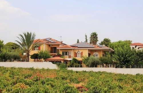 Pallini Apartamento | Poolhouse resort close to athens airport