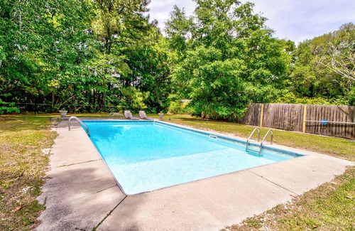 Wilmington Casa | Pools Paradise: 4 BR, 2 BA House in Wilmington, Sleeps 8