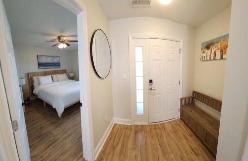 Surfside Beach Apartamento | Poolside Condo in Surfside Beach