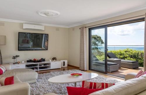 Dromana Casa | Poolside Getaway Dromana