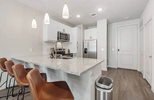 Windsor Park Apartamento | Poolside Luxury | 1BR w/ Private Patio