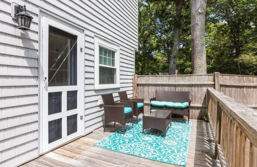 East Orleans Casa | Poolside Oasis