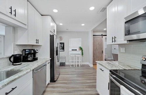 Greater Woodlawn Casa | Poolside Paradise - Spacious - Peaceful Patio