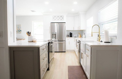 Pinellas Point Casa | Poolside Paradise ~ 3BR Modern Retreat Near Downtown & Beaches