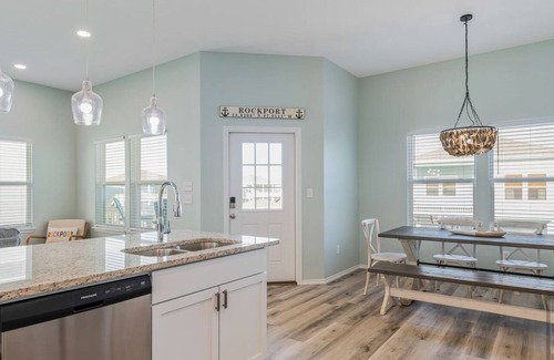 Rockport Cabaña | Poolside Paradise w/King Suite - Beach and Boat Ramps Just a Few Minutes Away