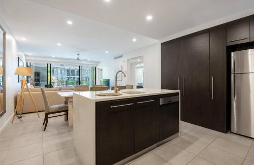 Port Douglas Apartamento | Poolside Relaxation - Resort Retreat with Beach Access