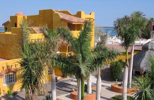 La Paz Villa | Villa junto a la piscina en el hermoso complejo