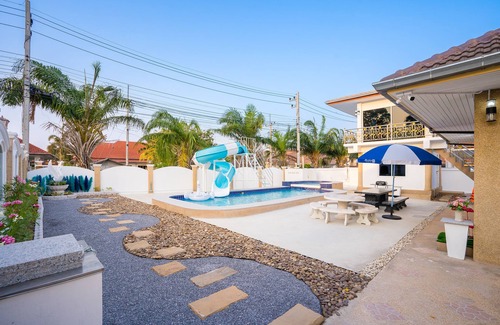 Hua Hin Villa | Poolvilla huahin 7 Minutes to the beach.4 bedrooms, 3 bathrooms