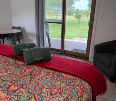 Warrow Cama Y Desayuno | Poona Farm Estate - The Cottage