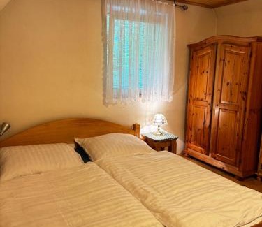 Jestrebi Casa | Popelov20