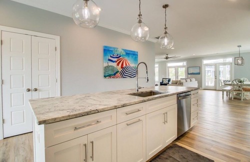 Kure Beach Cabaña | Popeye's - New Listing - Availability - Luxury