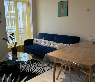 Saint-Maurice Pellevoisin Apartamento | Poppy-Ideally located, Next station,Gd Palais&City