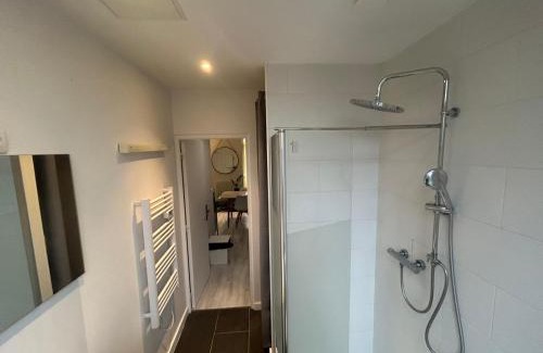 Saint-Maurice Pellevoisin Apartamento | Poppy-Ideally located, Next station,Gd Palais&City
