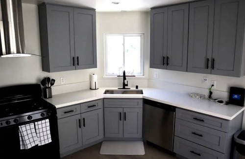 Canyon Country Casa | Poppy Meadow 3 Bedroom Casita with Pool
