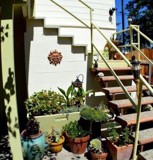 Solvang Apartamento | Popular Downtown Hideout l Close to Everything
