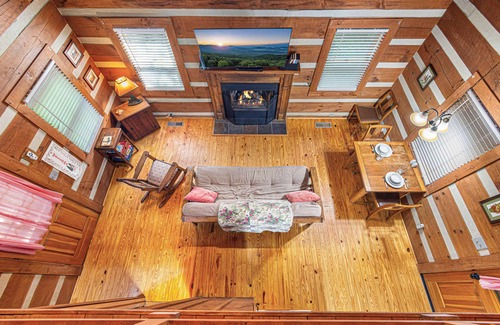 Townsend Cabina | Porch Swing, Jacuzzi Tub, Wi-Fi, Dogs ok, near NP