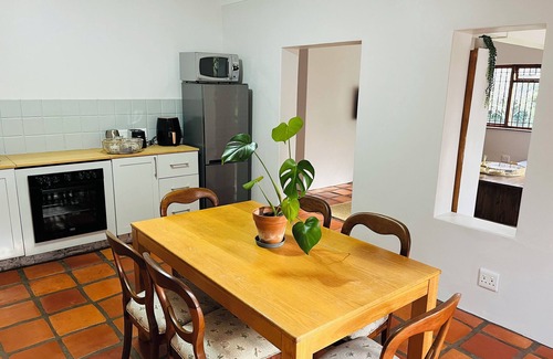 Constantia Cabaña | Porcupine Lodge