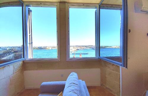 Valletta Casa | Port 531 Savynomad Harbour Residences Valletta wow Views