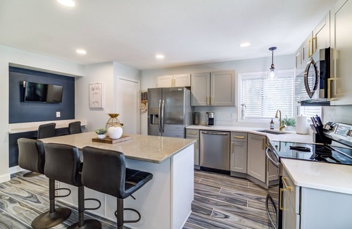Port Clinton Casa | Port Clinton 4 Bdrm Luxury-2 blocks from beach