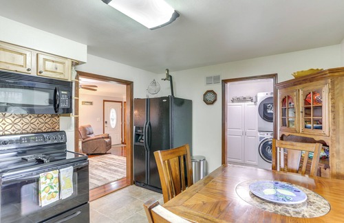 Lacarne Casa | Port Clinton Home: Hot Tub, Steps to Portage River