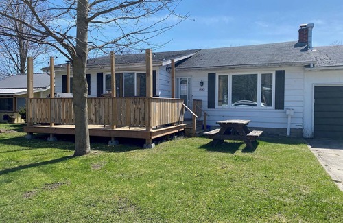 Port Elgin Casa | Port Elgin - 388 Green - situated conveniently between downtown and the beach.