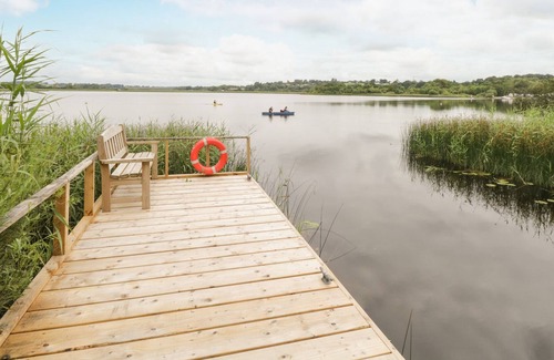 Athlone Cabaña | PORT HERON LODGE, pet friendly in Glasson, County Westmeath