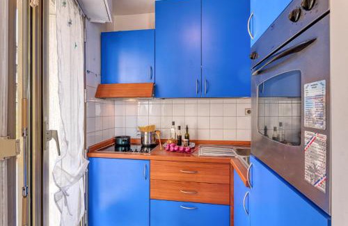 Menton Apartamento | Port & Pool Hideaway - Happy Rentals