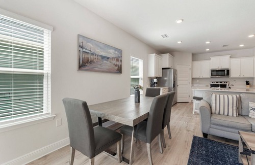 Port St. Joe Casa | Port St. Joe~Beach Home~3BR+ mother-in-law Suite~Community Pool