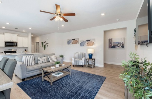 Port St. Joe Casa | Port St. Joe~Beach Home~3BR+ mother-in-law Suite~Community Pool