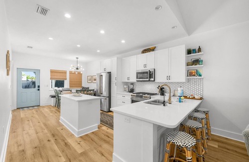 Port St. Joe Casa | Port St Joe Beach House - Pet Friendly, Private Pool, Beach Family Fun, Sleeps 8