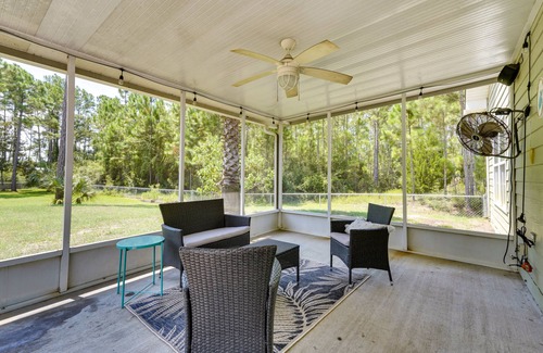 Port St. Joe Casa | Port St Joe Townhome w/ Community Pool + Hot Tub