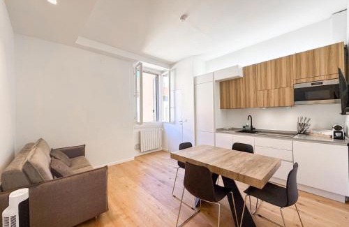 Porta Romana Apartamento | Porta Romana, Tram Stop in front of the house , fast Wi-Fi