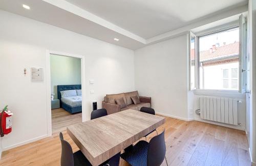 Porta Romana Apartamento | Porta Romana, Tram Stop in front of the house , fast Wi-Fi