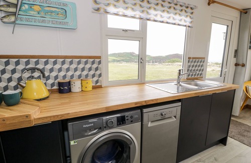 Amlwch Cabaña | Porthwen Lodge