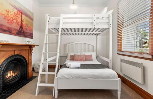 Geelong Casa | PORTIA Walk to Beach, Gardens City Centre