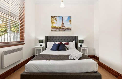 Geelong Casa | PORTIA Walk to Beach, Gardens City Centre