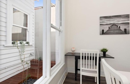Geelong Casa | PORTIA Walk to Beach, Gardens City Centre